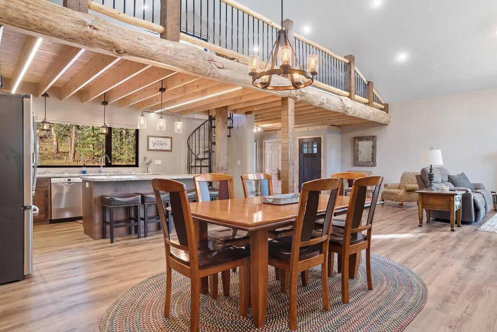 The Haven-Rustic Secluded Cabin Custer Exterior photo