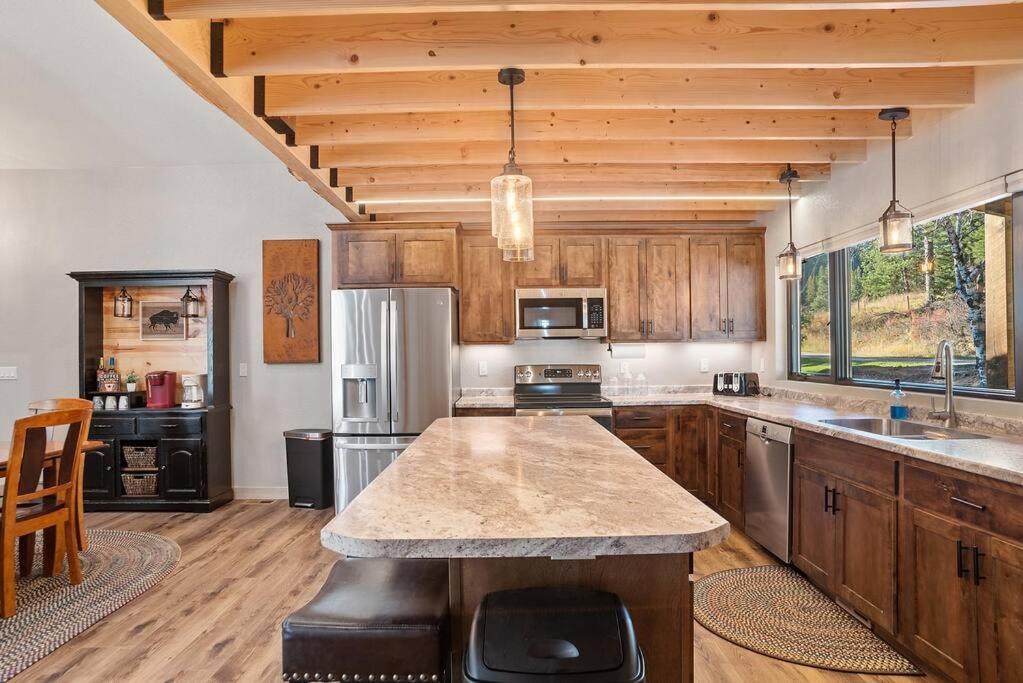 The Haven-Rustic Secluded Cabin Custer Exterior photo